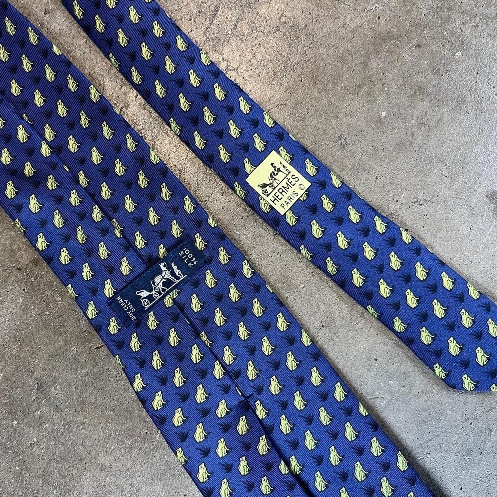 Vintage 90s Hermès blue silk tie with frog pattern